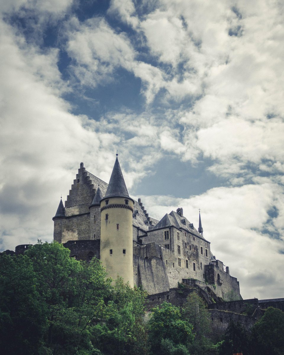 lifedote's tweet photo. If the time machine was invented, which time would you like to go back to❓

📸 Photo by Andrew Slifkin: https://t.co/AkBj31Utwc
#️⃣ #highlander #medieval #medievaltimes #castle https://t.co/lkbXE6ZEuL