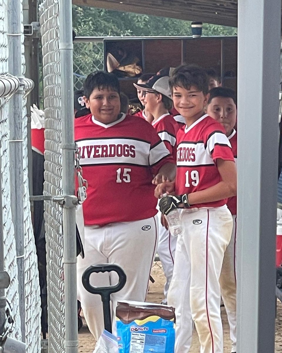 Joseph Grim with a GRAND SLAM against the Hastings A’s. Riverdogs 11u Whites advance to the second round in the state tournament with a 14-10 win!