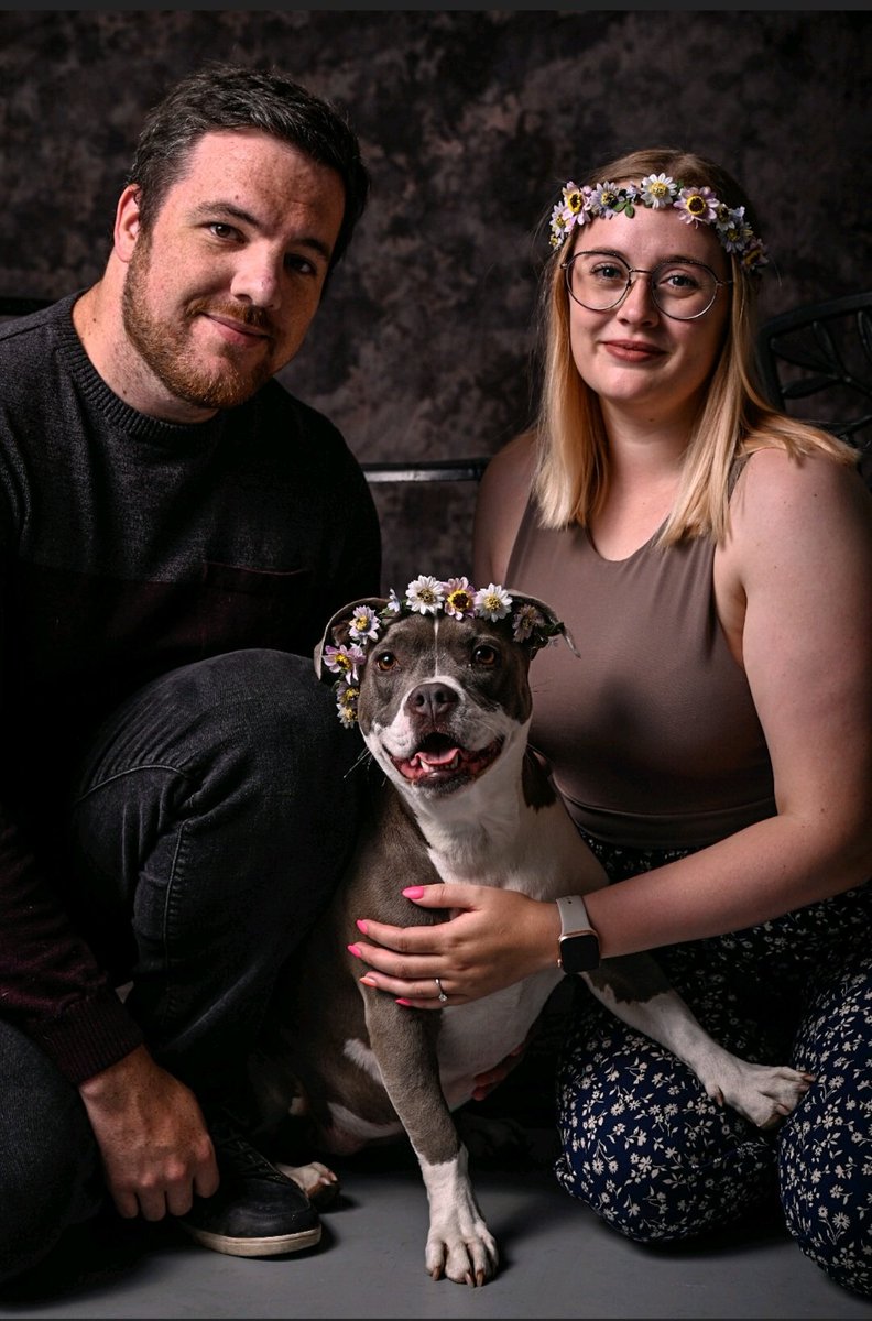 Isn't this photo of Nora and her parents just the sweetest?!😍

Check out this little sneak peak from our Family Pet Pictures event today! 🐶🧡 

Huge thanks to Ritche Perez for helping out today &amp; Liv Better Dog Training for lending us your space for this event! 
#thankyou