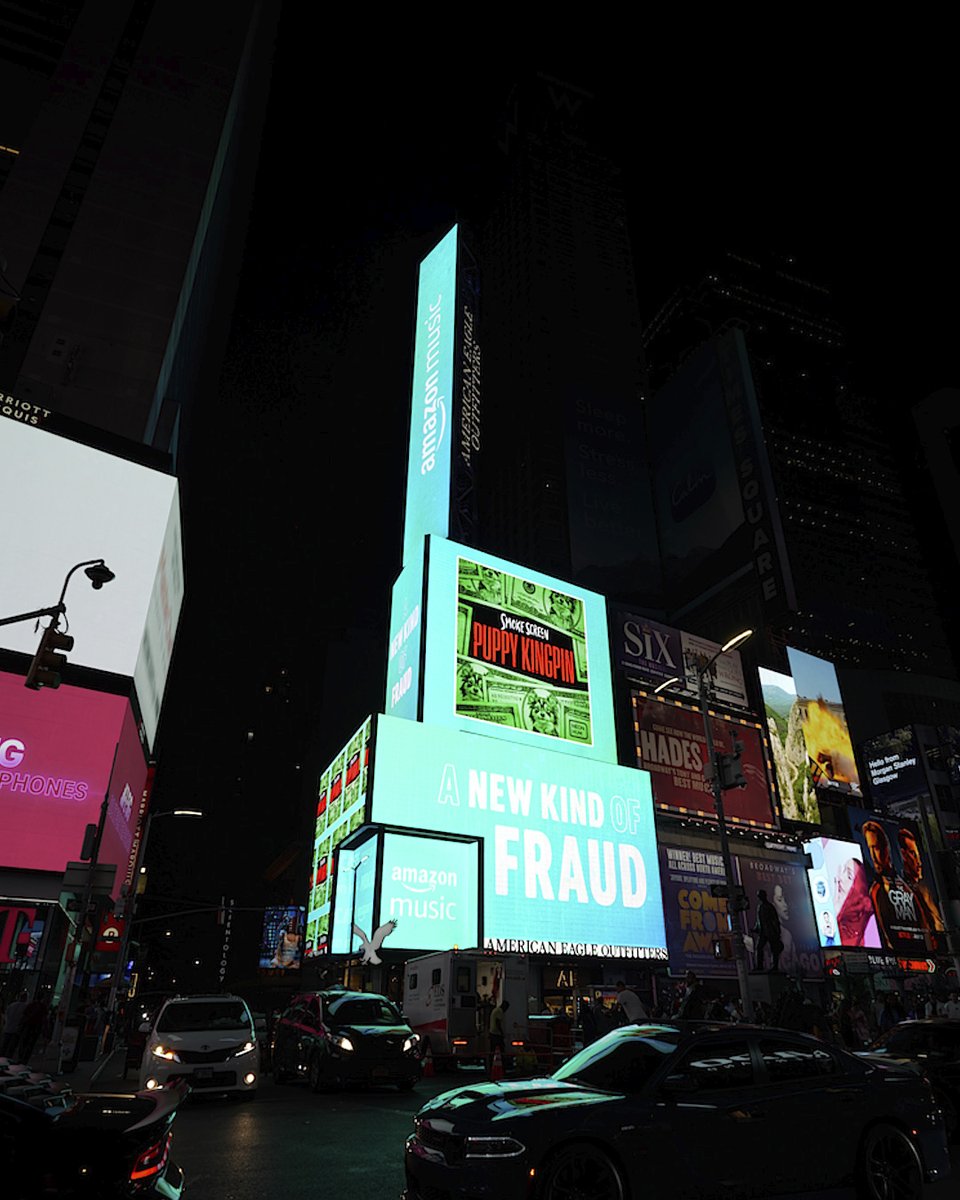 cslwrites's tweet photo. Heyyy it's not every day your podcast gets Times Square billing! Listen to Puppy Kingpin to learn abt the scam of puppy laundering so you don't inadvertently buy a puppy w/o knowing where it REALLY comes from. 

Thx @amazon. 🐶

@neonhummedia
@alexschuman https://t.co/fM7P19XQX2