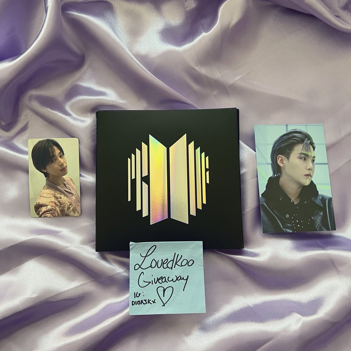 Iovedkoo's tweet photo. BTS PROOF ALBUM GIVEAWAY 🤍

TO ENTER:
💫 for followers 
💫 retweet 
💫 reply tags for hobi (examples in replies)

DETAILS:
☁️ compact ver 
☁️ jimin photocard 
☁️ yoongi postcard 
☁️ worldwide 

ENDS 7/20 https://t.co/mpWmrxmo24