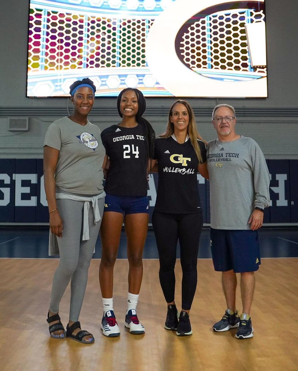 LoganWiley_9's tweet photo. I am beyond grateful &amp; blessed to announce that I have verbally committed to play 🏐 @ @GTVolleyball ! Thank you God, my family, teammates, coaches, &amp; friends for the support. TY @gtcoachcollier @missrel7 @pinheiroclaudiolopes for giving me this opportunity. Go🐝💛🤍 #georgiatech https://t.co/VqJFOY28MS