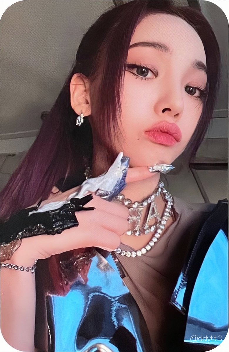 Aespa -Girls Deluxe box official photocard pc (Karina
