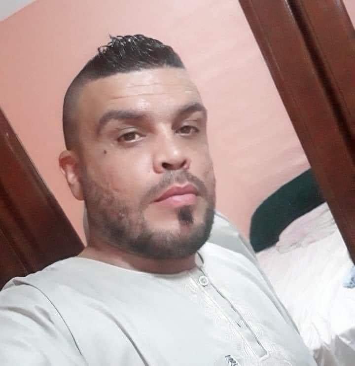 zaki_hannache's tweet photo. #معتقلي_رأي_تحصلوا_على_البكلوريا: 

لحد الآن تحصل كل من معتقلي الرأي "خرشي مفيدة" ، "قزولة عبد السلام" و "موحدب  سفيان" على شهادة البكلوريا في حين ننتظر نتائج معتقلي الراي الآخرين الذين اجتازوا إمتحان شهادة البكالوريا في السجون . https://t.co/W1k1vqs01x