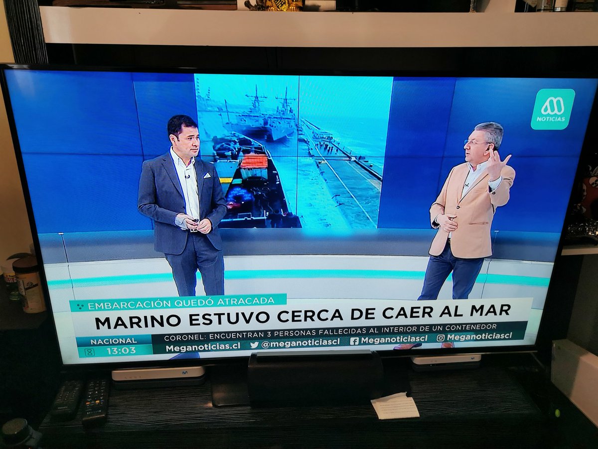 JamesDinck's tweet photo. @meganoticiascl 30min explicando de 100 formas diferentes como se resbala un marino por el agua..... Seguiremos estirando el chicle por toda la mañana! Jajajaja #ChileanWay #LaNoNoticia https://t.co/e46wiA3dxO
