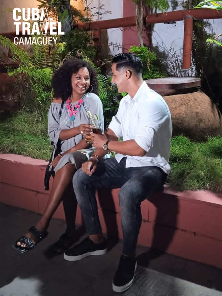 CaribeTiendas's tweet photo. La ciudad de los tinajnes tal y como otras ciudades patrimoniales inspiran al amor; así es #Cuba #CubaEsAmor 
#CubaPorLaPaz 
#Camagüey #CamagüeyTravel #CubaTravel 
#Camaguey #PorCamagüeyTodo 

🛍 #TiendasCARIBE_Camagüey https://t.co/jxjX79SVkN
