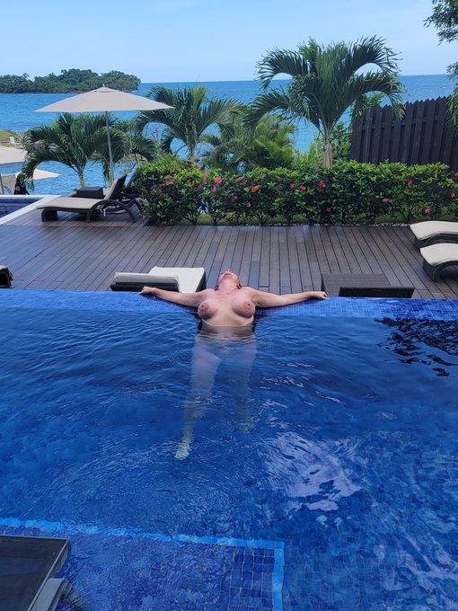 On vacation in Jamaica!!!!!  https://t.co/alN6tCahE8 https://t.co/HBy36ORk0O<a href="/tag/pawg"class="tags"><span>#pawg</span></a><a href="/tag/milf"class="tags"><span>#milf</span></a><a href="/tag/bigtits"class="tags"><span>#bigtits</span></a><a href="/tag/bigass"class="tags"><span>#bigass</span></a><a href="/tag/hotwife"class="tags"><span>#hotwife</span></a><a href="/tag/piercedclit"class="tags"><span>#piercedclit</span></a>