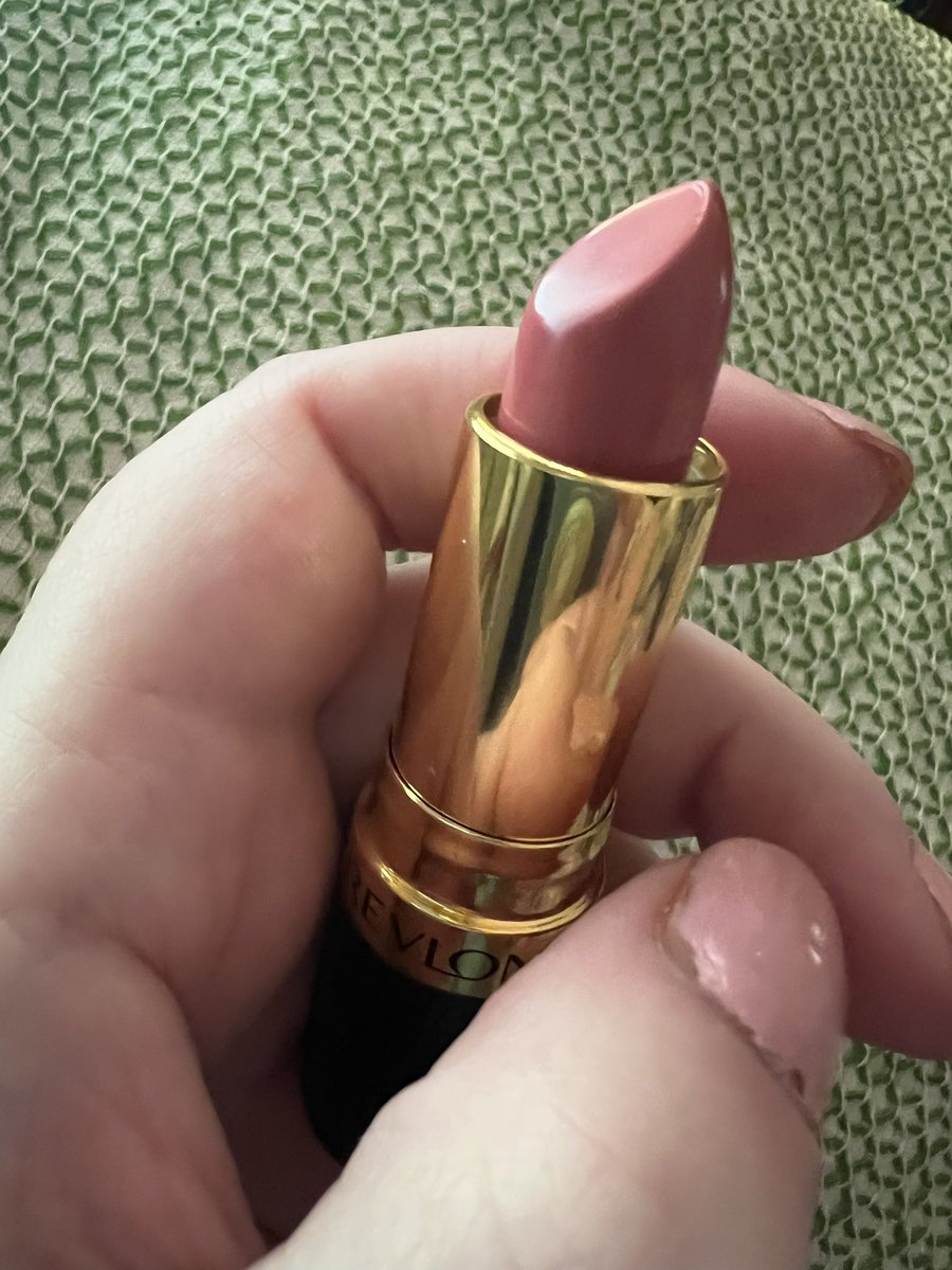 DeweyTheBard's tweet photo. Exact color/company that made the lipstick #audreyhepburn wore in #breakfastattiffanys still makes it. Revlon “Pink in the Afternoon” love it! It’s brighter in person. https://t.co/y7cITQAvgO
