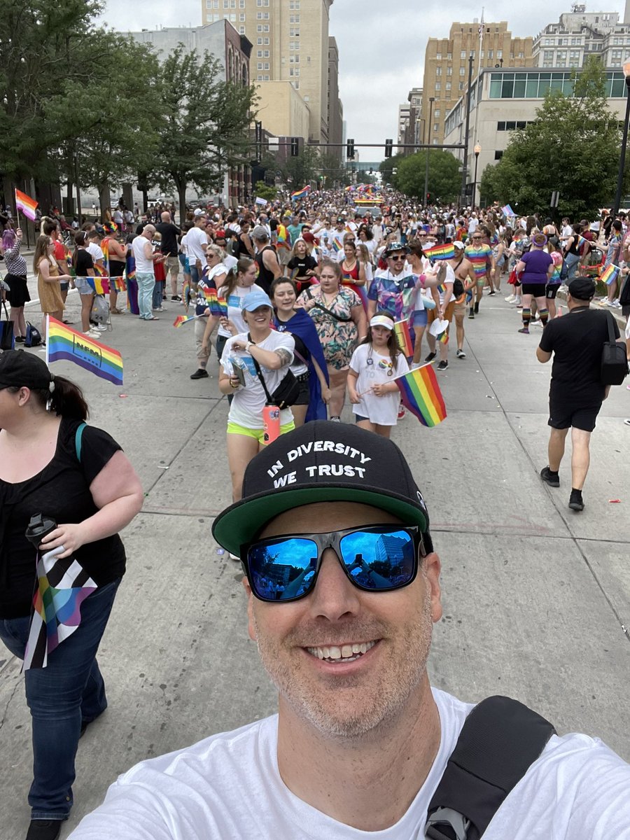 CBLchris's tweet photo. Proud to March as an ally at the Omaha #pride parade! Look at this crowd! #schwablife #schwabpride https://t.co/qbMioGHr6m