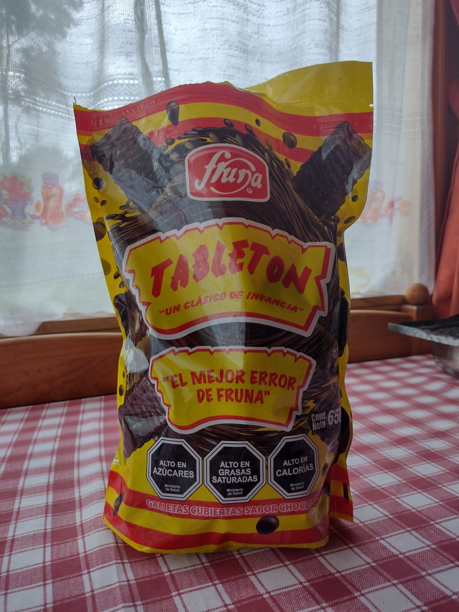 VandyFaFa's tweet photo. En el sur también hay buen gusto.
#Tableton #Fruna #Clasicos https://t.co/k91yUOl28H