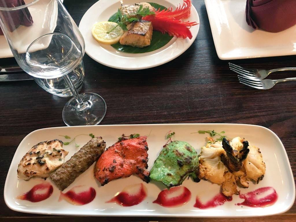 TheCumin's tweet photo. When the temperature hits the high 20's who wants to cook ?
Eat in or take out let Shelley take care of it for you.
Freshly prepared for you.
#Heatwave2022
#thecumin #Nottingham #dinein #takeout #itstoohot https://t.co/aUVvMjx6mE
