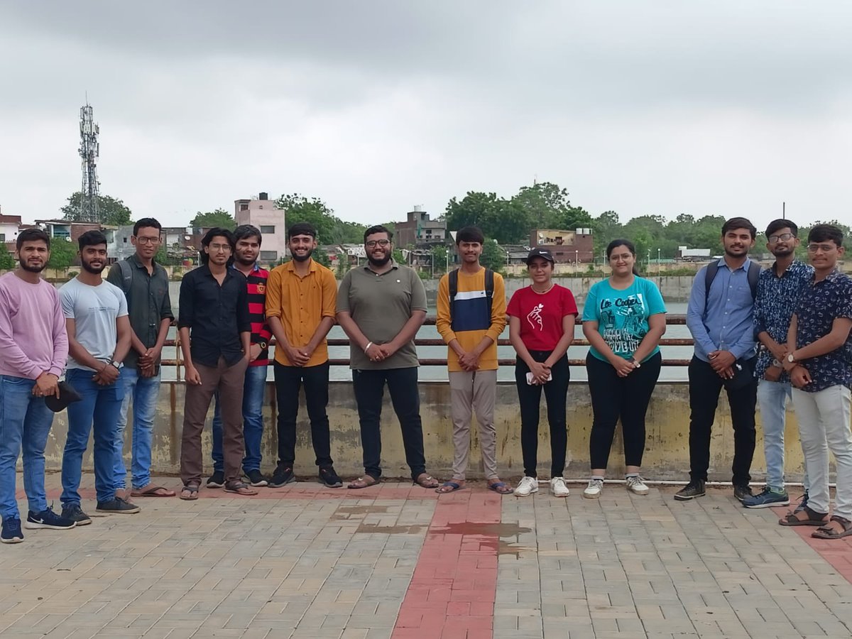 AhirHeta06's tweet photo. Day-2 of Re-creating the Vatva Lake with interns as a part of Mission Amrit Sarovar- Jal Dharohar Sanrakshan Intership.
#MissionAmritSarovar
#Asoit #Vatvalake #AICTE #Aicteinternship https://t.co/WgSgzzr2P7
