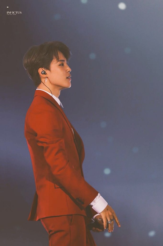 jimimheart's tweet photo. loving him was red https://t.co/8mPFWA6ugr