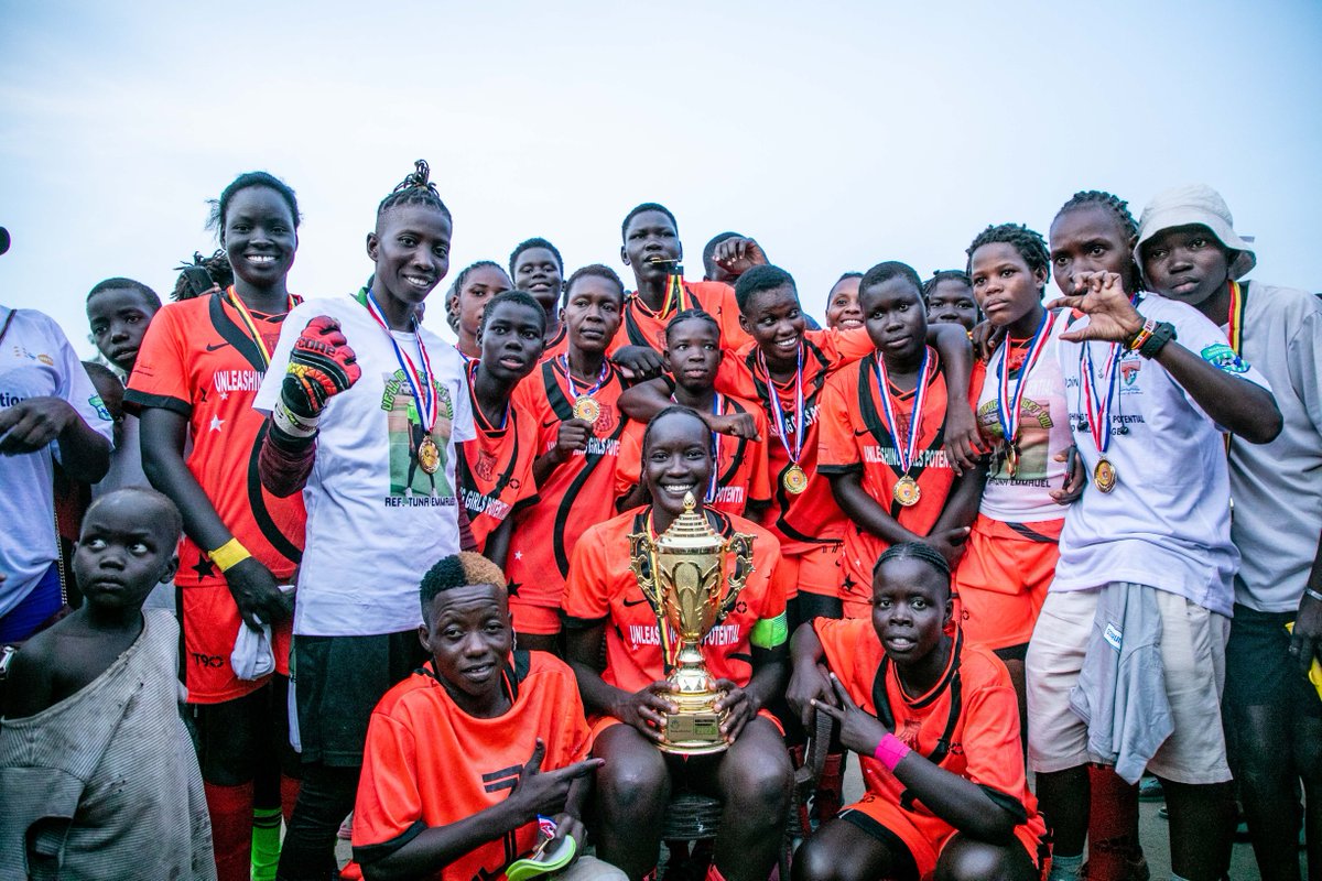UNFPA's tweet photo. We can change the world with sports!

Don’t believe us? See how footballers in #SouthSudan are coming together to #EndChildMarriage: https://t.co/UXjglkDLLf 

📸: @UNFPASouthSudan

#GlobalGoals https://t.co/olbKgDAxPo