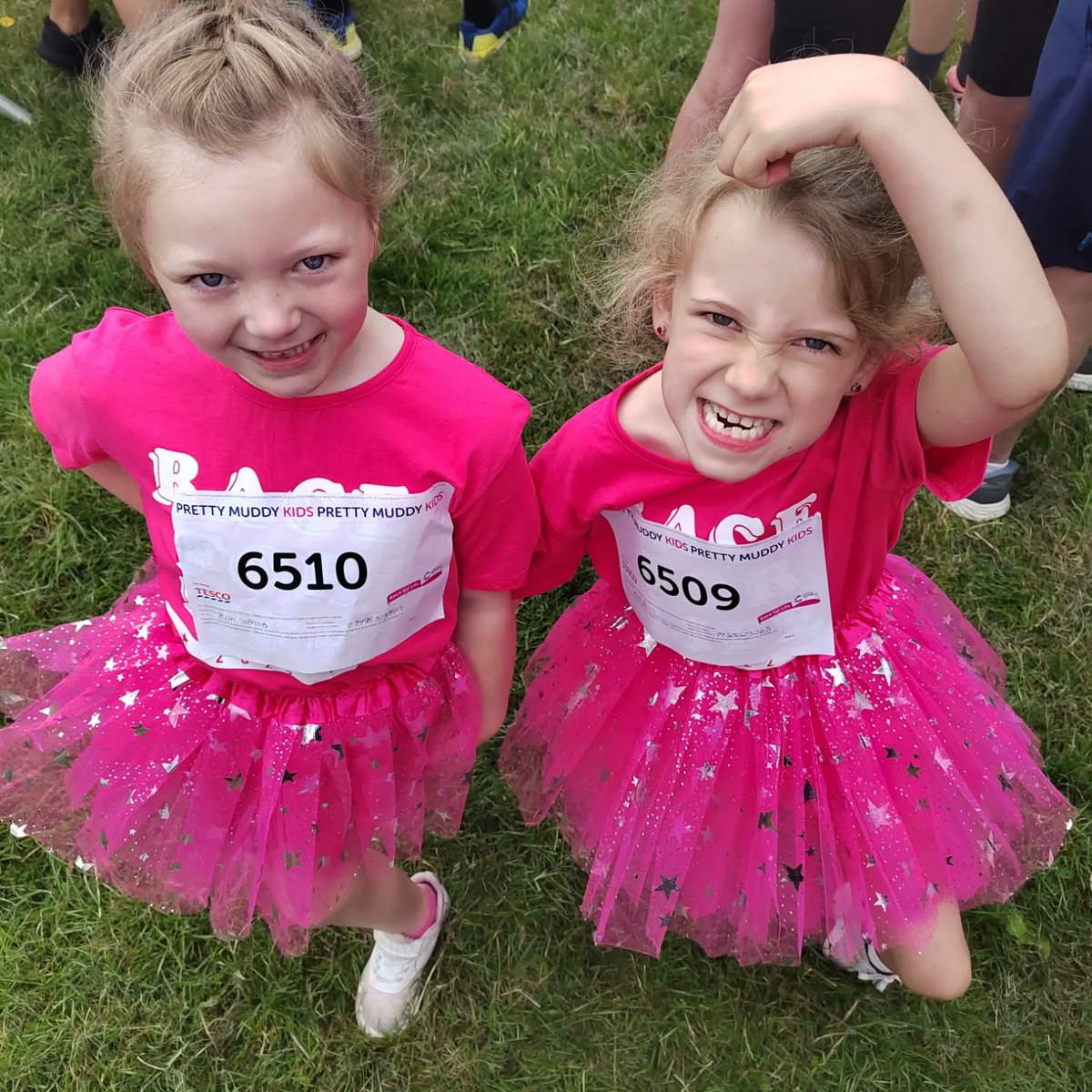 StephDemaine's tweet photo. Pretty Muddy kids 5km completed and money raised for cancer research...
Flora, Matilda and Eva #SmashedItGirls @HelmshoreSchool https://t.co/0W6joYCCys https://t.co/pjokRpLC6n