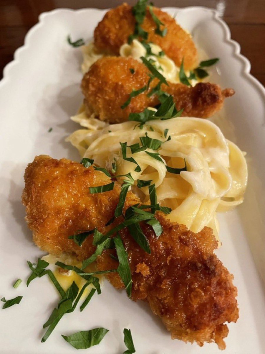 Fettuccine Alfredo nests and Panko encrusted chicken tenders with a saffron, wine and lemon butter sauce. #recipe #recipeoftheday #italianfood #homecooking #foodbeauty #foodblog  #foodie #weekendmeal #saturday