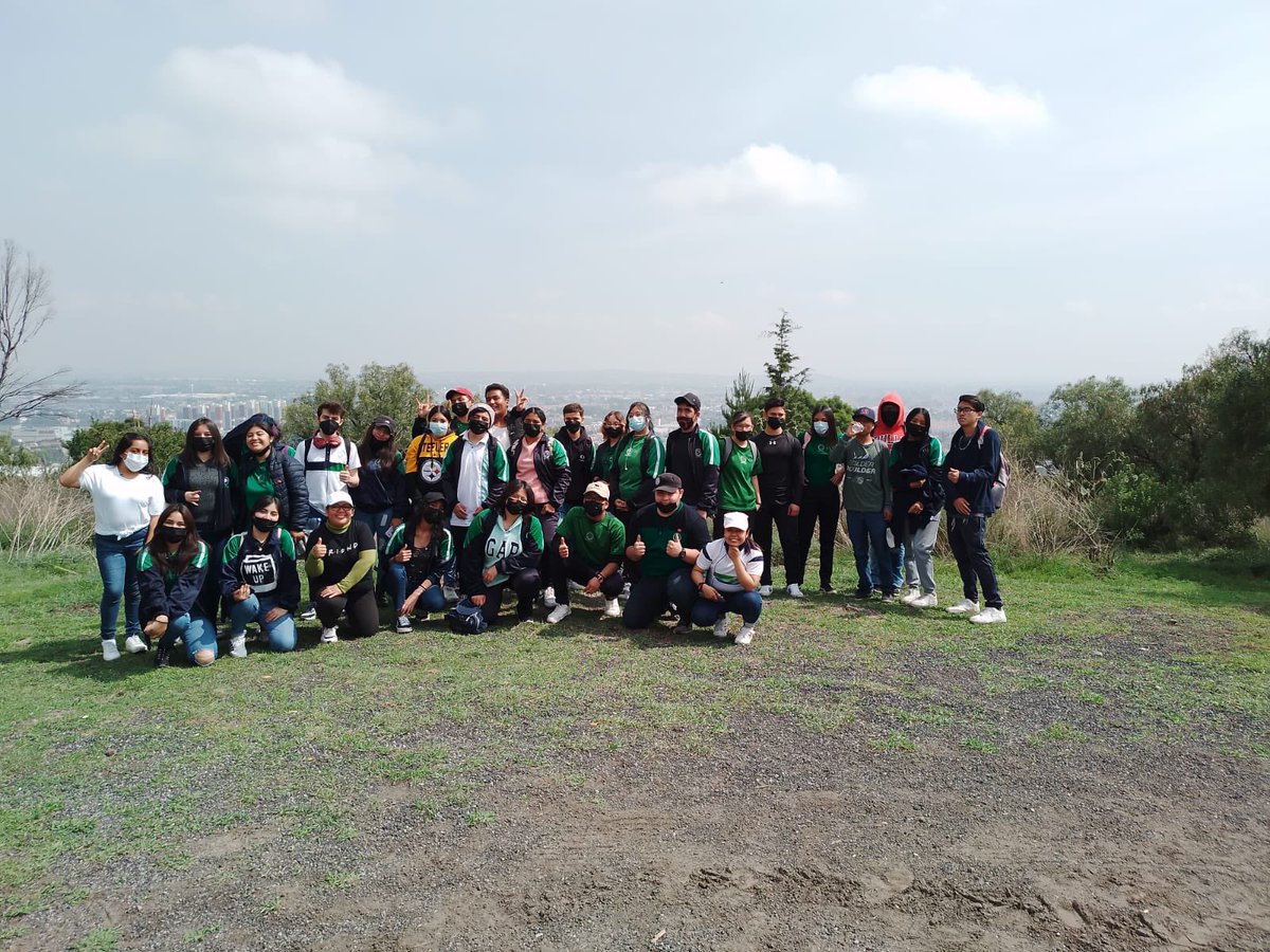 CecytemCoacalc0's tweet photo. @CecytemCoacalc0 participando con mucho entusiasmo en la reforestación de la Sierra de Guadalupe. 
Gracias a la Dirección de Educación del #MunicipiodeCoacalco por tan grata invitación. 
@somoscecytem https://t.co/CkuixU9SQg