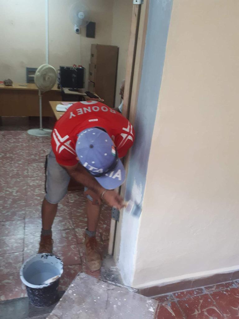 DMSaludMatanzas's tweet photo. #DMSMatanzasYaEstamosEn26 Remodelación y embellecimiento de unidades de salud del municipio #Matanzas como parte de las acciones diseñadas en saludo al 26 de Julio. 
#CubaPorLaPaz
#MatanzasEsMiMoncada
#VamosConTodo 
@WongCorrales 
@SuselyMorfaG 
@BYunisexky https://t.co/wOkYRIiVNT