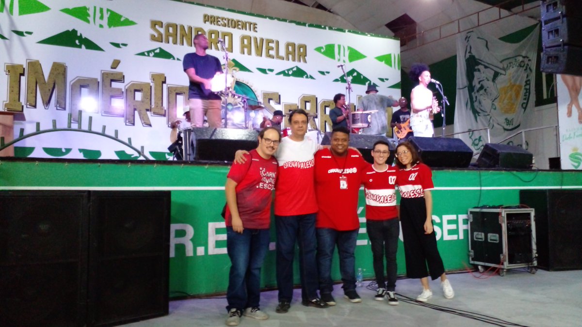 A Equipe do <a href="/scarnavalesco/">Site CARNAVALESCO</a> já está presente em nossa Feijoada para a entrega do Prêmio Estrela do Carnaval com as Escolas da Série Ouro!!

#impérioserrano #verdeebranco #arrozcomcouve #glorioso #reizinhodemadureira #departamentocultural #lugaresdearlindo #arlindocruz #xangô