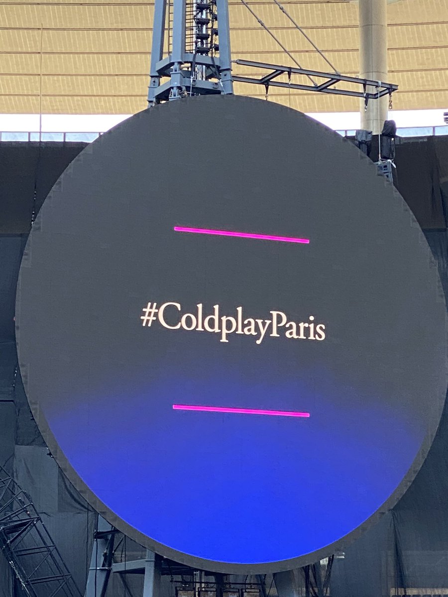kiekaa's tweet photo. 🪐💫😍waiting for #Coldplay #musicofthespheres https://t.co/PyyEFIRfk4
