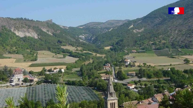 Fressinières, Jarjayes, Treschenu-Creyers… Les forêts montagnardes que vous voyez aujourd’hui n’ont pas toujours été là… Bien au contraire ! ⛰🌳🌲 Elles sont aussi le fruit d’un travail de reboisement mené par des générations de forestiers…