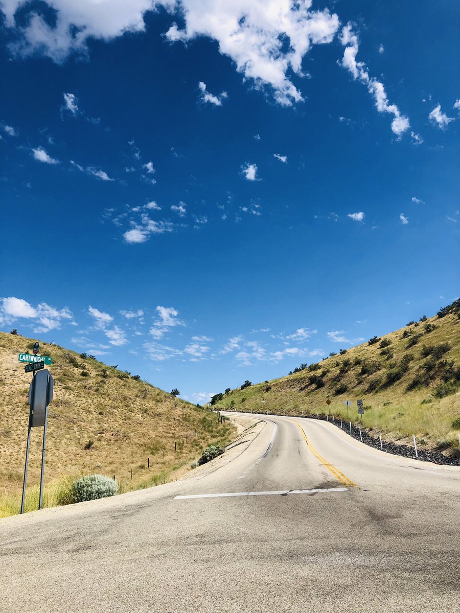 MorganRomeroTV's tweet image. Your reminder to GET OUTSIDE TODAY 

We live in such a beautiful place 😍