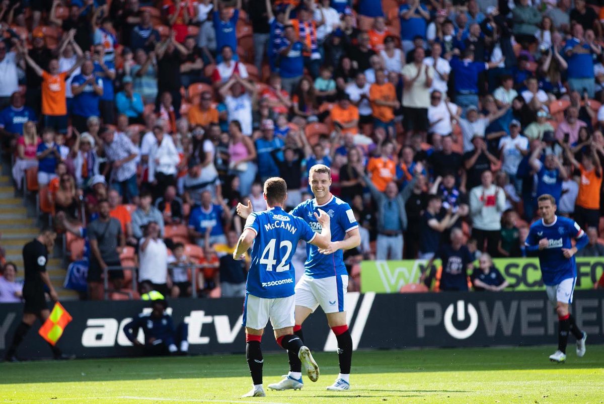 Great feeling to get my first goal for the club! @RangersFC fans👏🏻💙