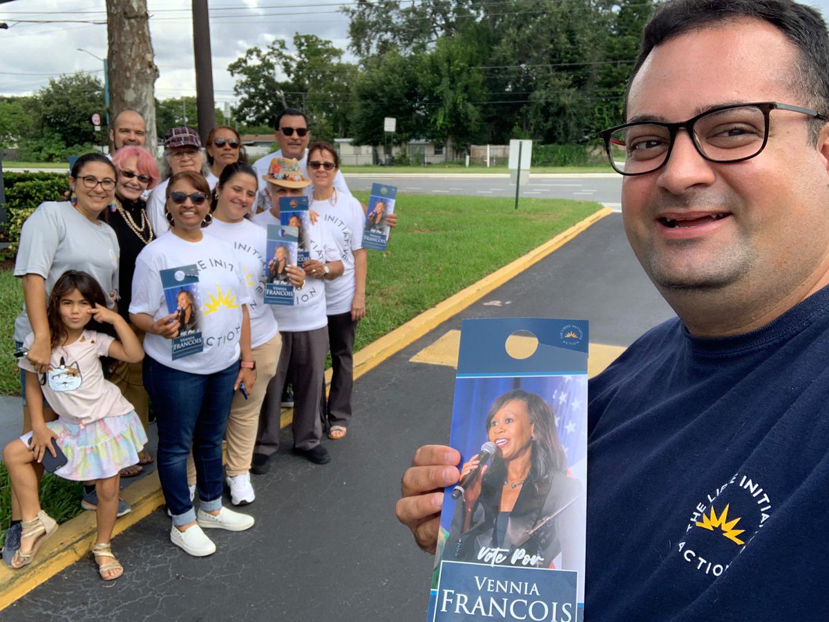 JuanMMartinezFL's tweet photo. Today Day of Action we are here with @libre_action In District 45 knocking some doors to get people out to vote on the August 23RD Primary!!!
#libreinaction #libreactionfl @VenniaForFL https://t.co/DDdTRaFLYU
