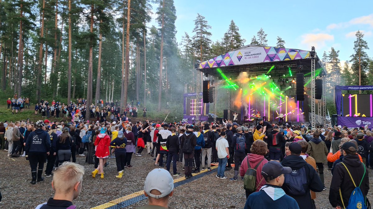 klakegg's tweet photo. My first ever rave part on a scout camp! #speiding #Kajo2022 https://t.co/BkYJ3NDlNM