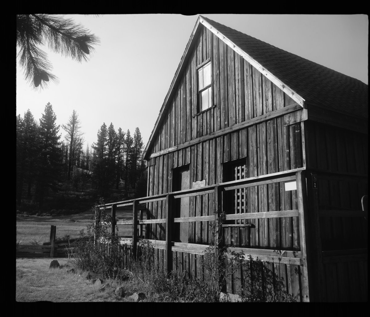 LargeSenseLLC's tweet photo. Old Alpine County Jail, Markleeville, California, USA
July 10, 2022 LS45, 4x5 large format digital back Speed Graphic Camera. Graflex Optar 135mm #4x5 #largeformat #largeformatphotography #speedgraphic #largesense #bw #monochrome #blackandwhitephotography #graflexoptar #optar https://t.co/uqycwjPRe9