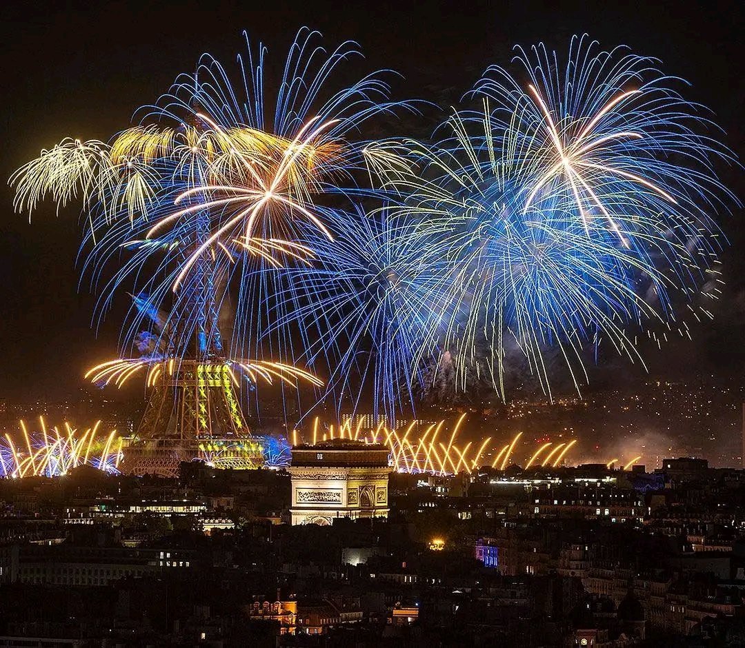 RonzaDelon's tweet photo. Fête nationale 2022 🇫🇷 https://t.co/6FmS1Ntubz