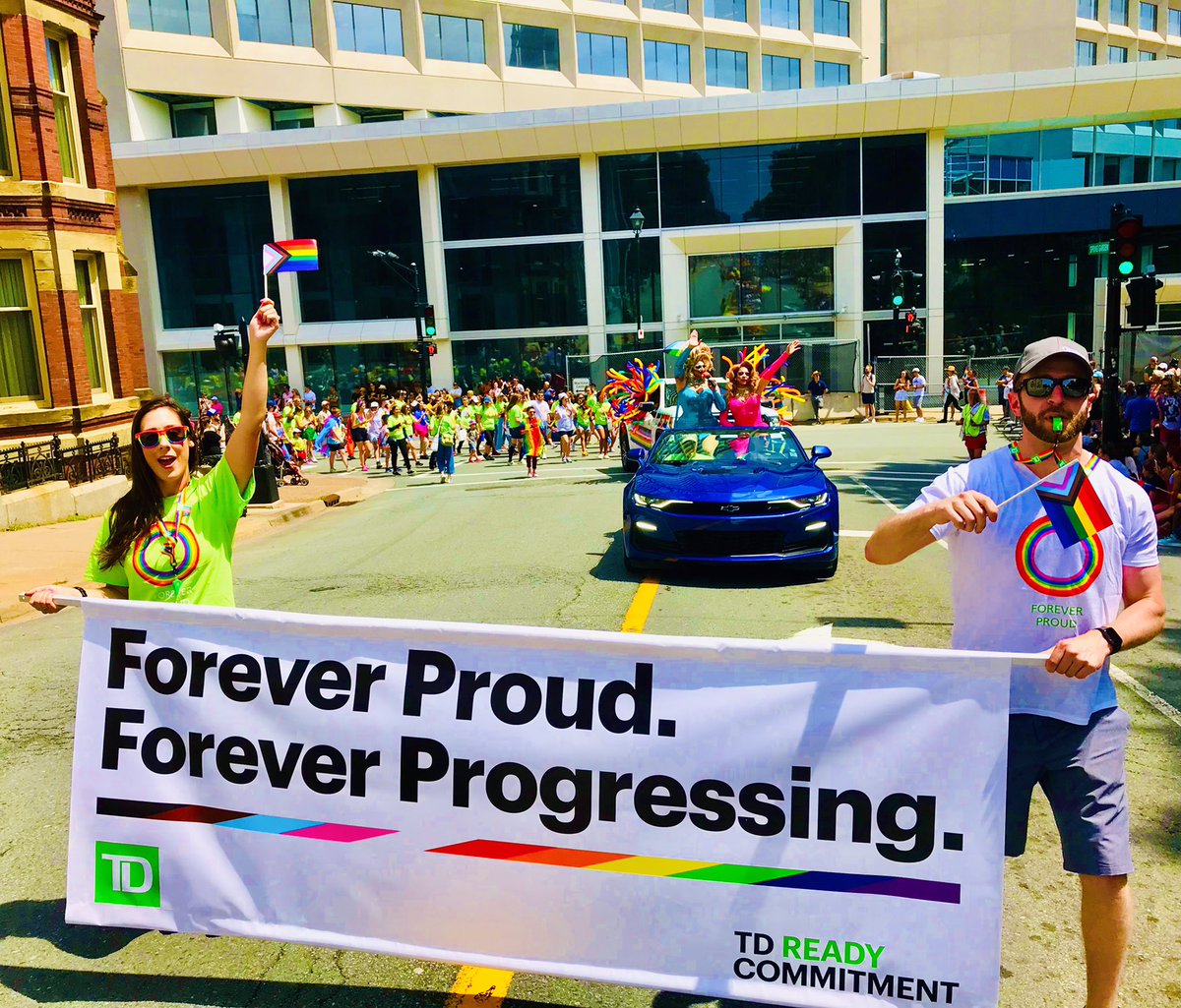 Halifax Pride Moments 🌈🌈🌈#ForeverProud #ForeverProgressing #Thereadycommitment @HalifaxPride @halifaxnoise @StephTennant26 @AshleyMartell4 @paulbway @TinaFMurphy @JakeGaudet_TD @olliver_td @m_teaghan @DevaStation_37 @JakeRafuse @Banque_TD @TD_Canada @JoshHakk_TD @GrantMinish