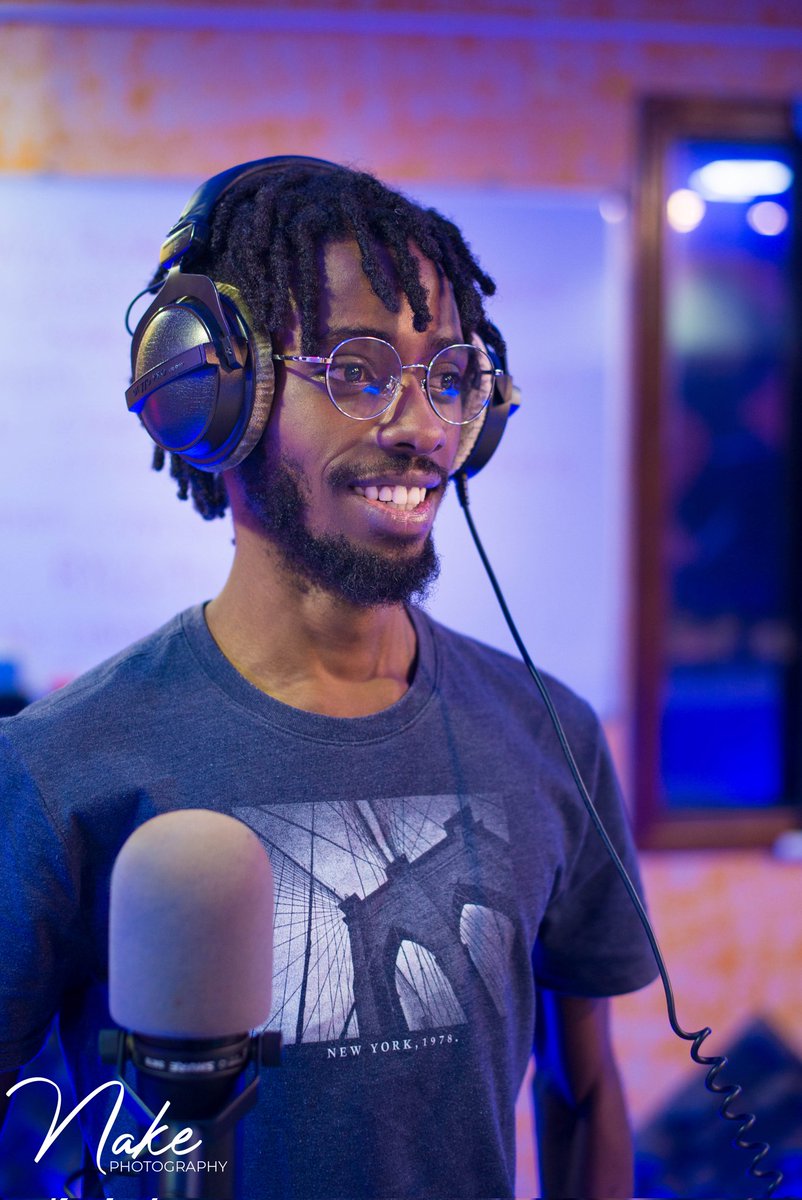 RoyalFMRwanda's tweet image. listen to #ScratchBox with @krissvicc on @royalfmrwanda with @TuneIn. #NowPlaying tun.in/sfnRl