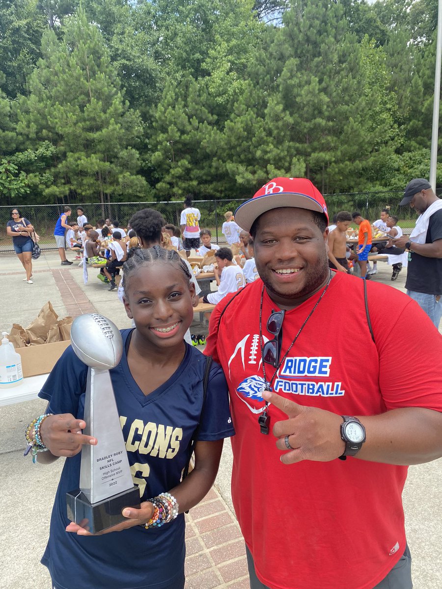 Had a great day <a href="/BradRoby_1/">Bradley Roby</a> Youth Camp! Thanks to <a href="/Djread98/">Dj Reader</a> and @CobyBryant8_ @the006beast and all the other guys who thought it was important to give back to the community. Shout out to Naomi oti-wapala for leading my team with 2 TDs! She showed out!