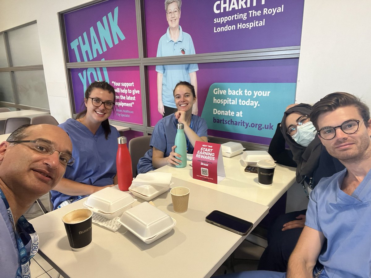 OMFSRB's tweet image. The only way start a sunday ward round. Team breakfast. @simundo1 @nabsomfs