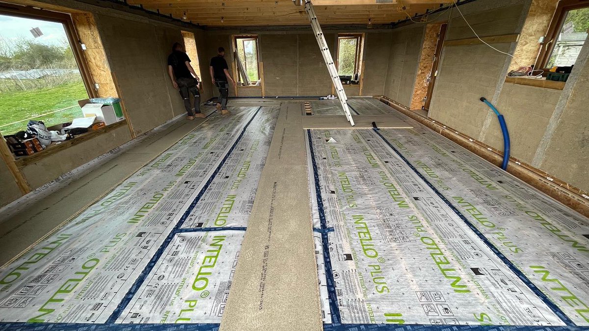 Hawkland tweet media