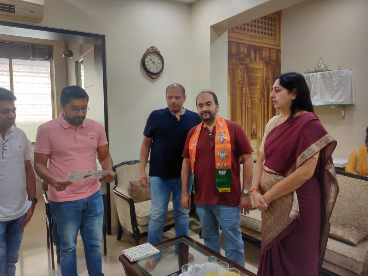NehalShahBJP's tweet photo. Interacted with residents of Booth No.:14 #Ward183 in Matunga &amp; highlighted various reforms &amp; development work done by our Hon’ble PM Shri @narendramodi Ji in 8 years along with Booth Pramukh @YogeshNirmalym Ward General Secretary @ChetanBJP177 &amp; BJP Team 
#8YearsofSeva https://t.co/h2DvmdEs76