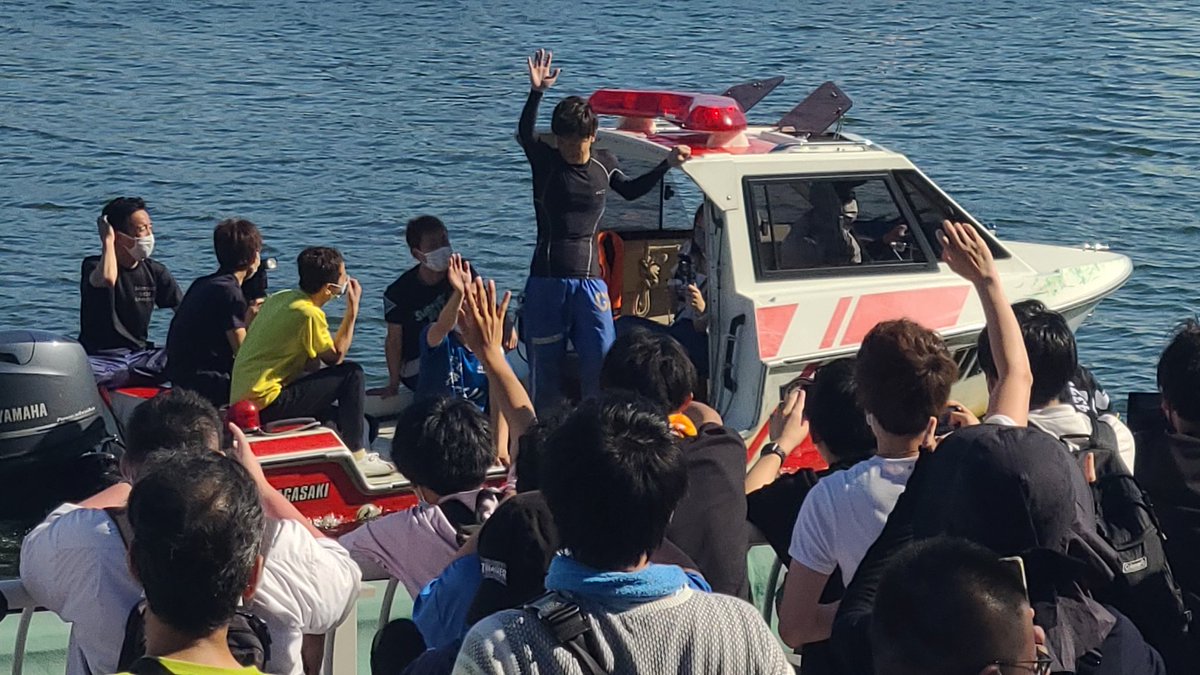 0208_o's tweet photo. @fukuokaboatrace 篠崎選手おめでとうございます水神祭かっこよかったです😉🚤❤️とっても無邪気で嬉しそうな表情が忘れられません。今日の住之江での転覆が心配です(´；ω；`) https://t.co/s08BubejyX