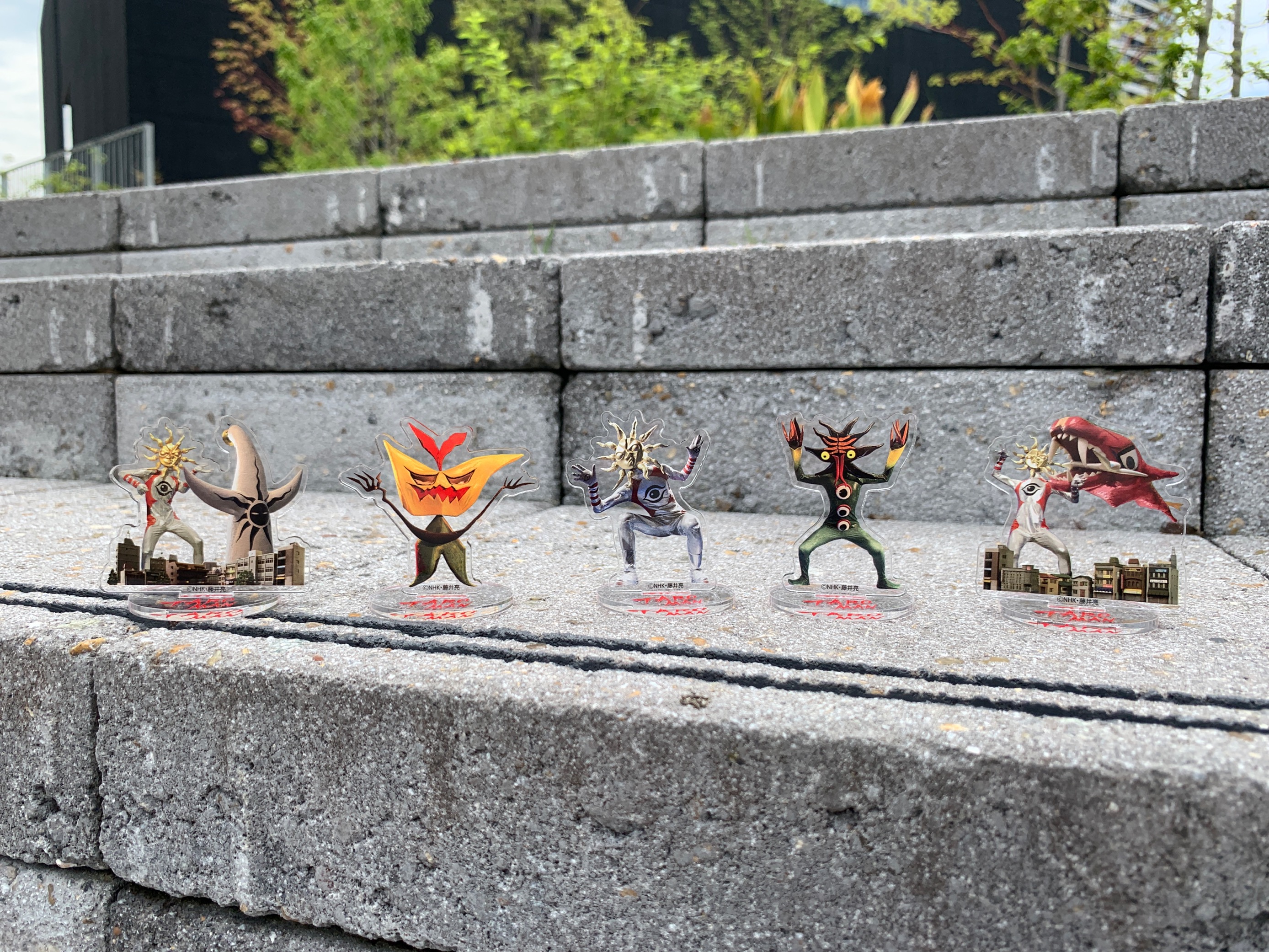 展覧会 岡本太郎 公式 特設ショップではタローマン ガチャ アクリルスタンドの販売を開始するも 好評につき完売しました 現在 販売再開に向け 急ぎ追加生産を進めてますので どうか 今しばらくお待ち下さい 再販売開始時には 改めてお知らせ