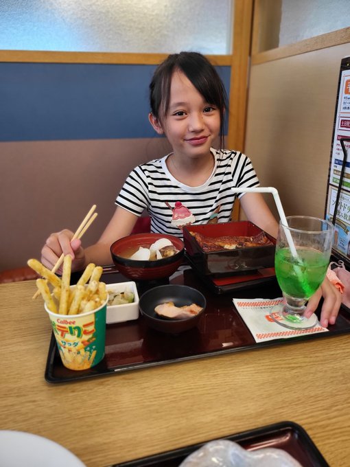 Twitterのコスプレ画像16