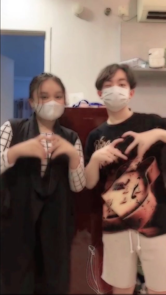 cipacp23's tweet photo. halll yg paling bahagia yg pernahhh ak jalani adalah bertemu sama dia🫶🏻
#idola #devencp23 #ketemu https://t.co/1nCzdiVDxn