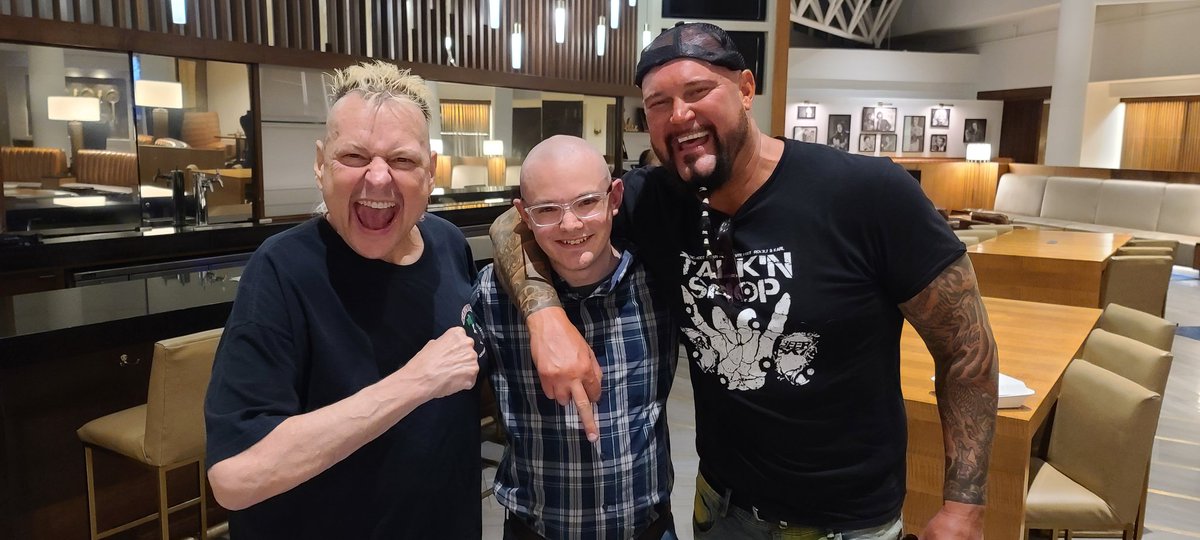 HamiltonTwoTwo's tweet image. Doc Gallows and Brian Knobbs at the Atrium Bar in Hilton Nashville Airport.
