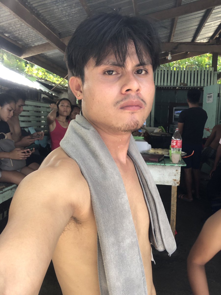 JeoCorton's tweet photo. Opo pangit po ako…Eh ano ngayon???? https://t.co/IzfzZA0hAJ
