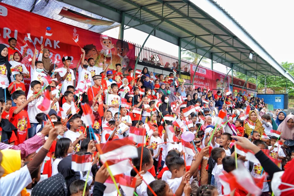 taethve's tweet photo. Selamat Hari Anak Nasional 2022. Pemimpin hebat berasal dari impian seorang anak. Ayo dukung setiap hak dan kebebasan anak untuk meraih cita-citanya! #AnakIndonesiaHebat https://t.co/3ZaQwA7WaU