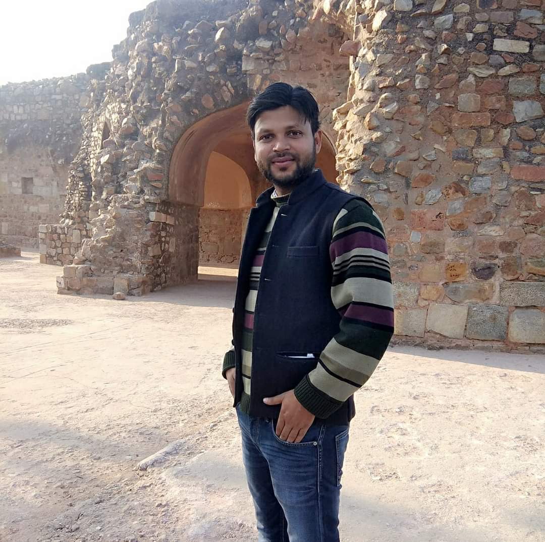 zubairjmi3's tweet photo. 850+ DAYS OF Wrongful incarceration. 
Meeran Haider is one of the student leader &amp; activist from Jamia Millia islamia spending time in judicial custody without bail for over 850+ days in the Delhi pogrom conspiracy case &amp; charged with India's stringent terror law #UAPA https://t.co/gSYAeOPm6M
