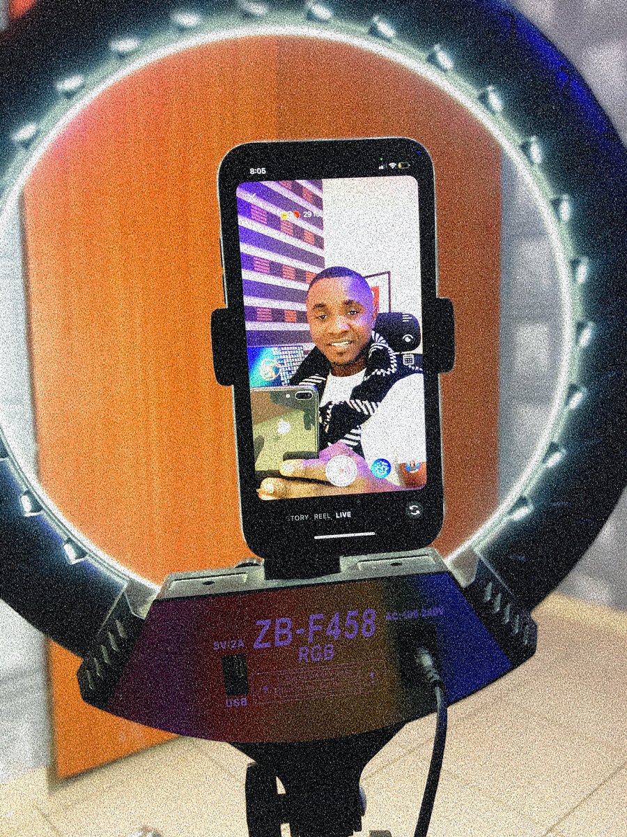 Cater_Studios's tweet image. Wanting to make more, Just wanting to make more 😊🔥 
#catergraphix #cgda #cgdl #webdesigner #Logodesigner #logomaker