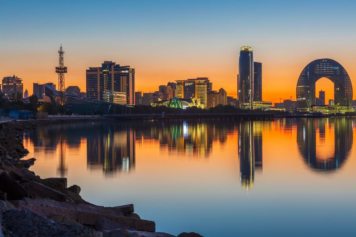 Ali_F_Alizada's tweet photo. Dawn on the shore of Caspian Sea 🌊, #Baku, #Azerbaijan 🇦🇿.

Have a nice weekend

📸Denis S. https://t.co/RYhy1SoBJG