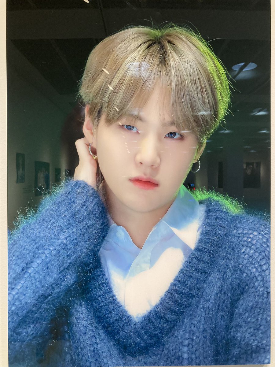 _SUGA_Point's tweet photo. 제대로 설레고 온 날❣️
윤기 첫 전시회인데 사진들이 너무 이뻐서 부산까지 온 보���이 있어요😭
극락존은 진짜 극락존이더라구요  설렘포인트들이 다 ��여있어요❤️
이쁜 윤기사진 이쁘게 찍어주신 우리 금손에 이쁜 슈메이션님께 정말 감사합니당  
٩꒰｡•◡•｡꒱۶ 

#WHOIS_X @shumation_0309 https://t.co/3aP4Dxz9t6