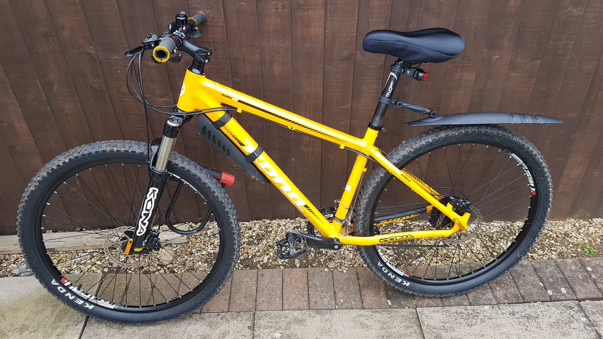 Nige1Chapman's tweet image. 🔺️STOLEN BIKE - SPALDING 
Appeal for anyone offered this KONA or saw it taken from railway station on Sat July 30.
@networkrail has clear CCTV images, @BTP @BTPLincs aware (ref 267 30/7). Hoping @SpaldingPolice can help get it back 🤞🏻
🔺️PLEASE RT 🔺️