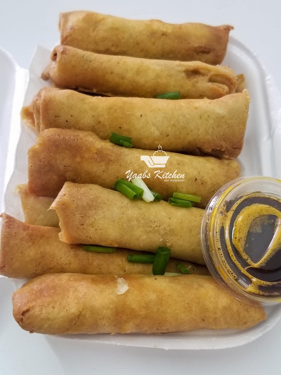 yaabskitchen's tweet photo. Delicious spring rolls and samosa available in Frozen, baked and fried.

Pick up and delivery available, bulk purchase attracts a discount. 
Follow the link to order https://t.co/Ogn1nkJAyJ

#BBNaija #springrolls #samosa #snacks #GhanaCard #SummerSlam https://t.co/BzLBVaYkmV